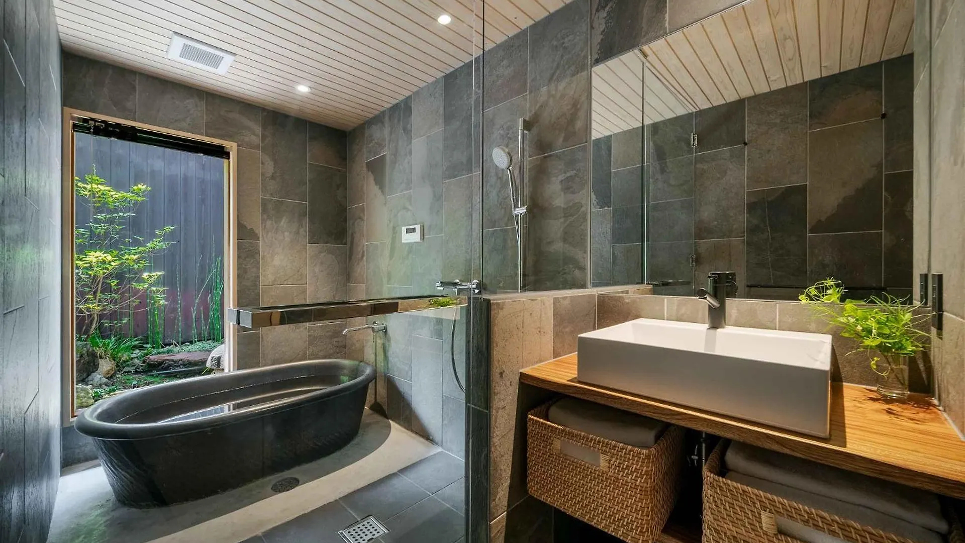 Holiday home Izuki Machiya House Villa Kyoto Japan